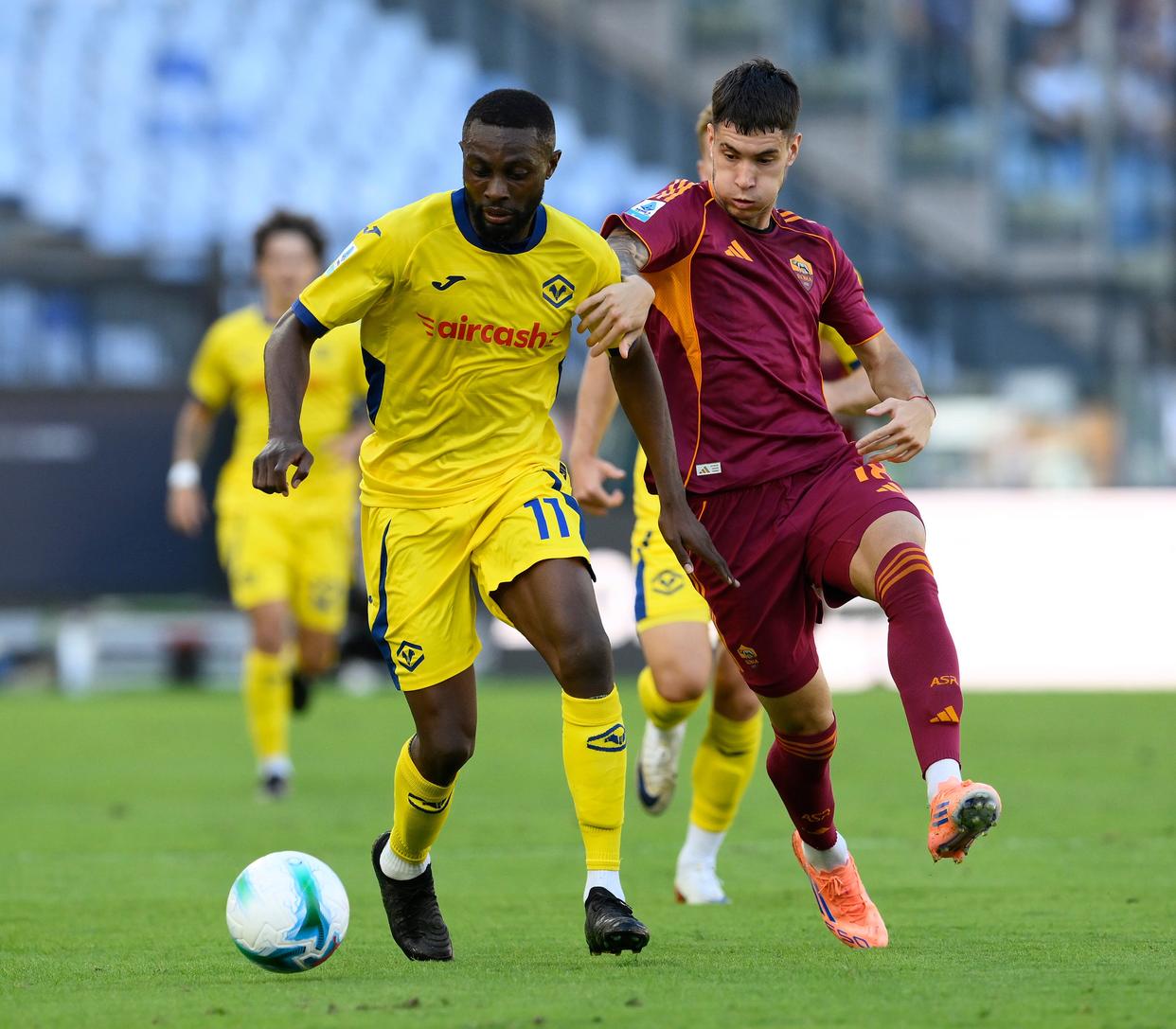 米兰电竞-欧洲足球联赛：罗马全面溃败无缘胜利